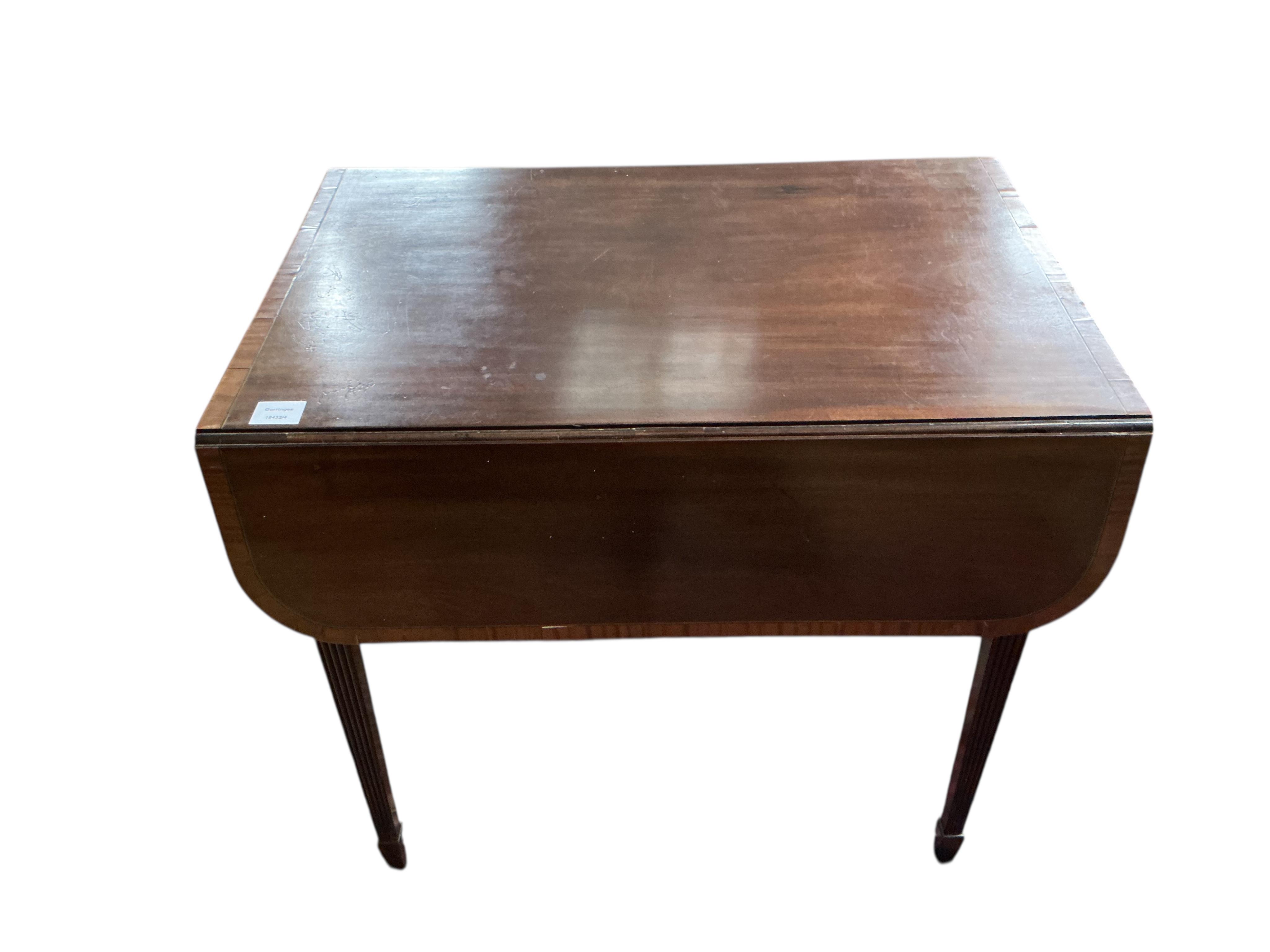 A George III satinwood banded mahogany Pembroke table, width 79cm, depth 54cm, height 71cm